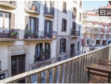 Soleado apartamento de dos dormitorios en el exclusivo barrio de Sarria Sant Gervasi