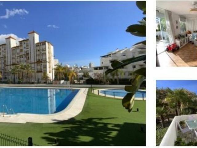 Soleado apartamento de 2 dormitorios con vistas al mar junto al puerto de Estepona