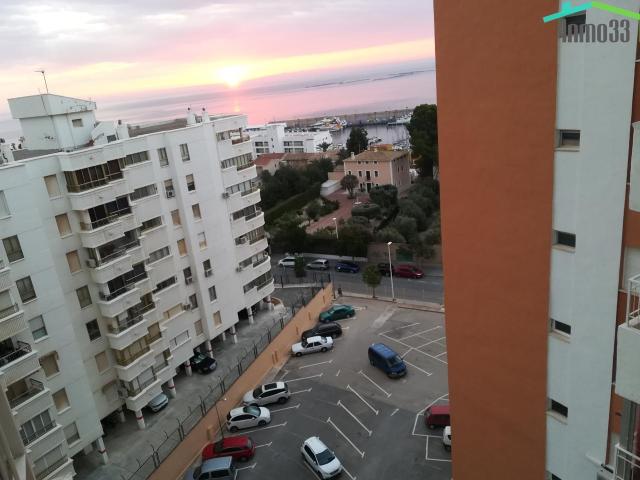 Soleado piso Invisa con terraza y parking, Villajoyosa