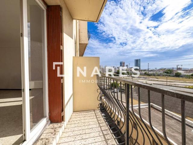 SOLEIL & ESPACE Appartement T3 de 72m2 Balcons Cave 13014