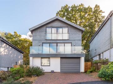 Solent Lawns, Gurnard PO31, 5 bed property to rent, £2,500 pcm | PrimeLocation