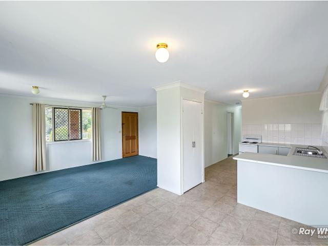 Solid 4 bed lowset brick on a big corner block. RENT WILL INCREASE ON THE 29TH JAN 2026 TO $500.00 P/W