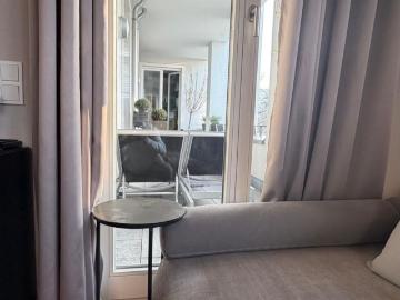 Solid 4 room apartment in the diplomatic quarter, Berlin Amsterdam Apartments for Rent