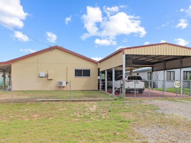 SOLID 3 BEDROOM HOME!