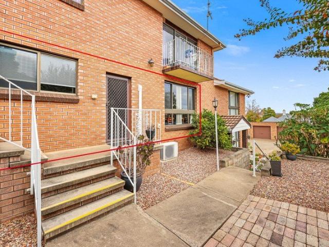 Central East Tamworth, Solid & Super Convenient