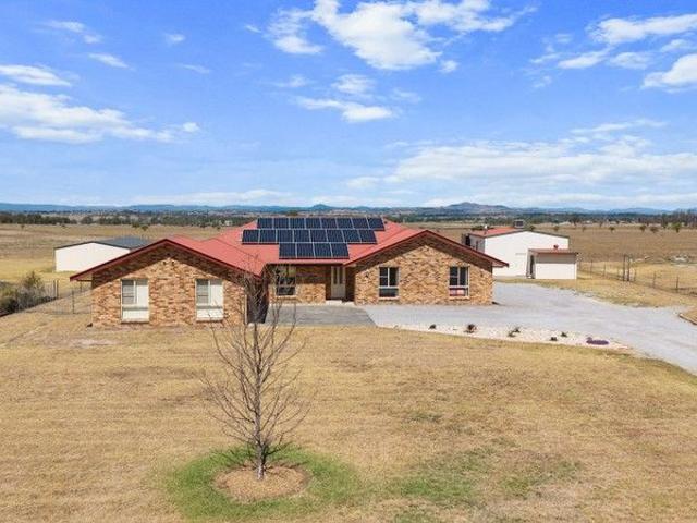 Space, Shed and Solar. Acreage Living Done Right