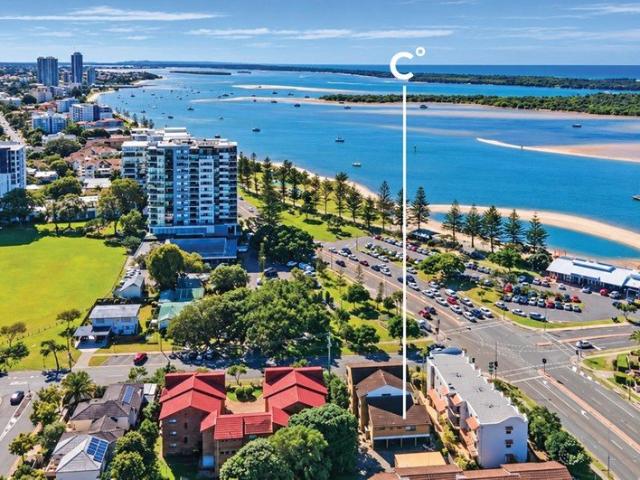SOLID AND NEAT AS A PIN BROADWATER LIFESTYLE STARTS HERE