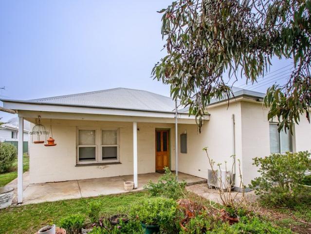 Solid Block Stone Great Potential 4 Bed
