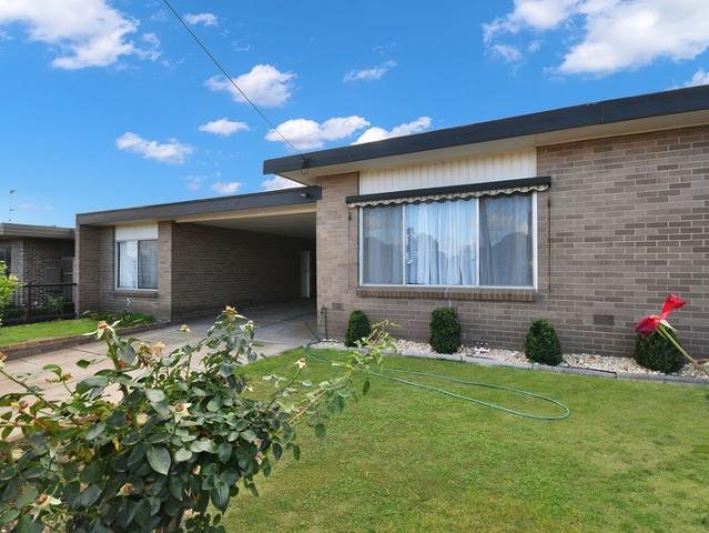 Solid Brick Veneer Home with Sleepout & Shedding