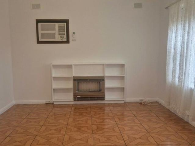 Solid Brick Comfort