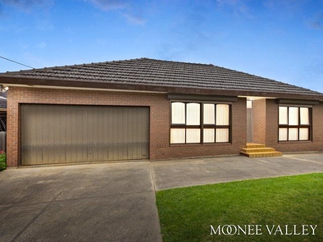 Solid Brick Construction, Spacious Family Living & Self Contained Flexibility