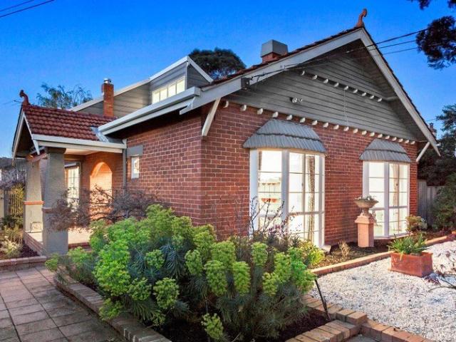 Solid Brick Classic with Contemporary Comfort