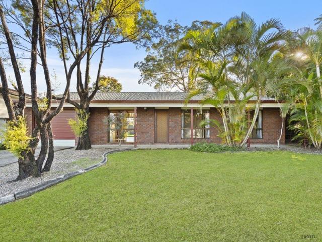 Solid Brick Home on 614m² M1 Convenience, Underwood Lifestyle