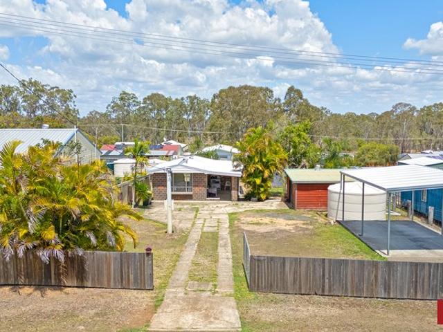 Solid Brick Home Quiet 1/4 Acre Close to Bundaberg