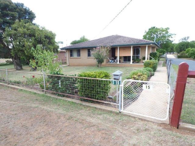 Low Maintenance Brick Home in Quiet Street