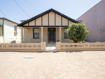 Solid Constructed CBD Home with Flexible Living Options