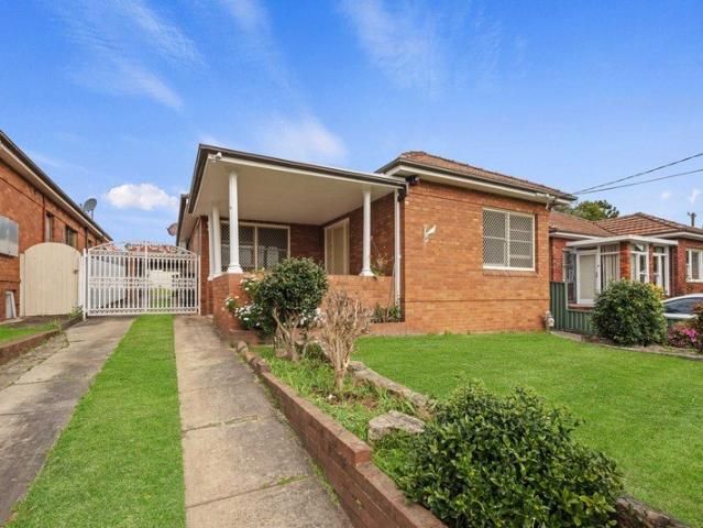 Solid Double Brick Home with Excellent Outdoor Entertaining