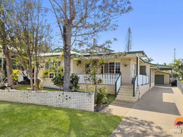 Solid Family Living, Pool, Shed & Beautiful Rural Outlook!