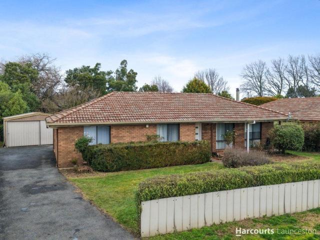 Solid Home, Great Location
