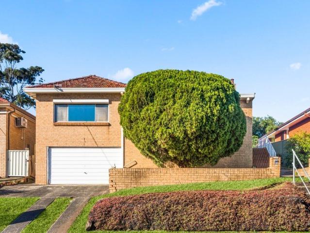 SOLID HOME WITH STUNNING VIEWS