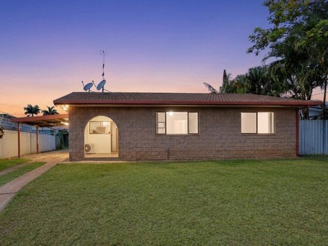 Solid Investment Opportunity on a Spacious 607m² Block
