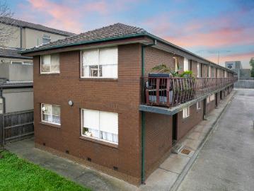 Solid Investment Block of 13 Apartments