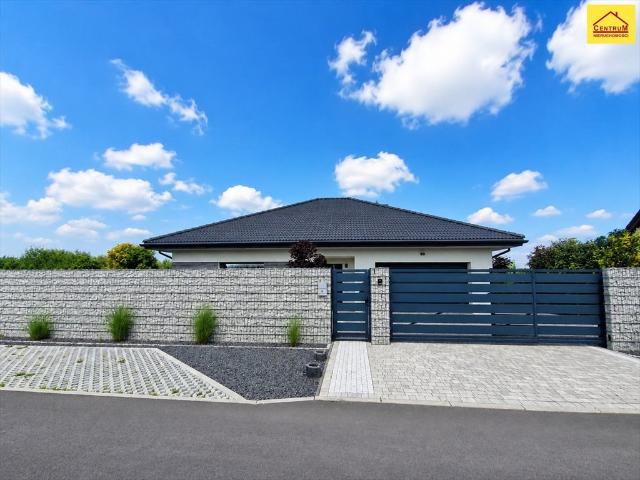 Solidny dom 171 m² z garażem i tarasami polecam!