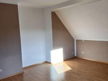 Solide Etagen Wohnung