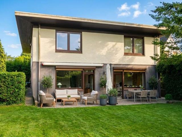 Solide und top gepflegt! Haus mit 2 Gärten, viel Platz für die Familie, plus Einliegerwohnung!