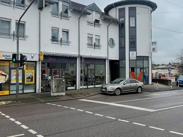 Solides Anlageobjekt: Vermietete 1 ZKB Wohnung in Schwalbach