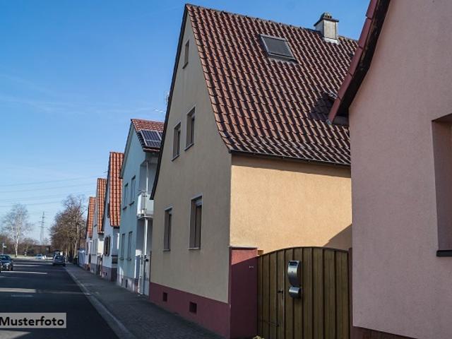 Solides Fertighaus mit massivem Kellergeschoss ein ideales Zuhause