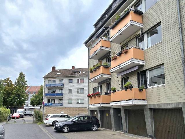 Solides gepflegtes MFH 10 WE in zentraler Lage aus Familienbesitz