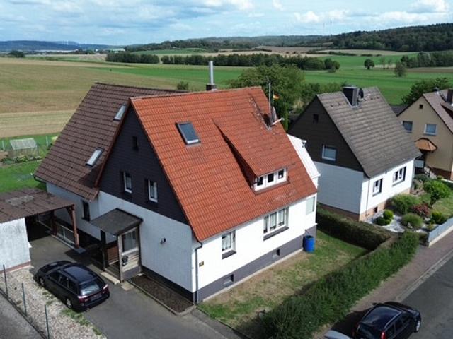 SOLIDES HANDWERKERHAUS AM ORTSRAND! KEINE KÄUFERPROVISION!