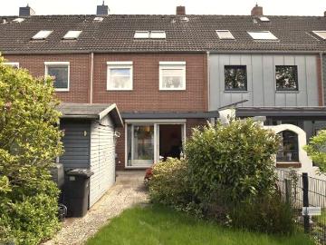 Solides Reihenmittelhaus Ideal für Familie mit 4 Personen auch für Home Office +EBK +Garage +Garten