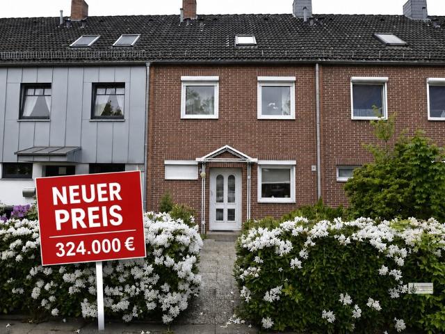 Solides Reihenmittelhaus Ideal für Familie mit 4 Personen auch für Home Office +EBK +Garage +Garten