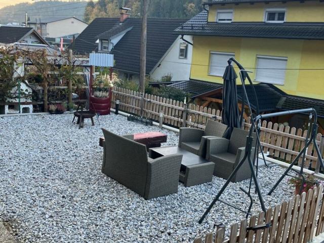 Solides, Teilsaniertes Wohnhaus in Ruhiger Wohnlage