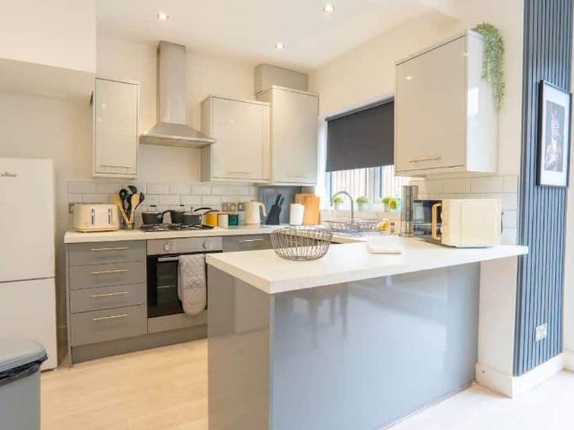Solihull, B26 3PX, United Kingdom | 3 bed house for rent #111141059 | Rentberry