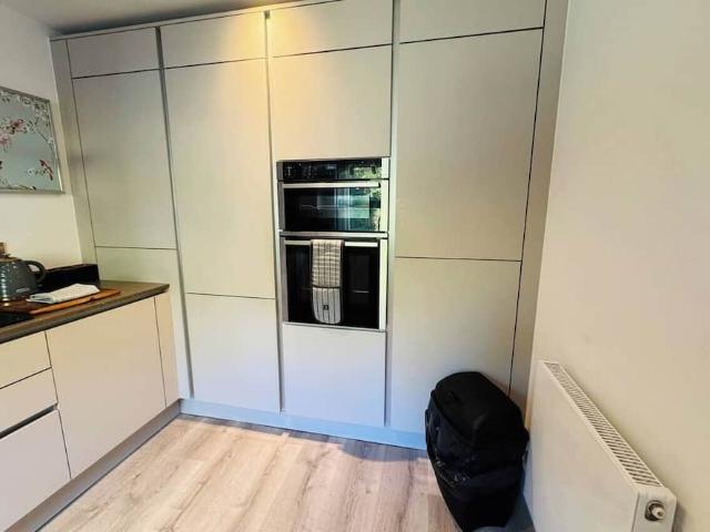 Solihull, B91 1RT, United Kingdom | 4 bed townhouse for rent #170591033 | Rentberry
