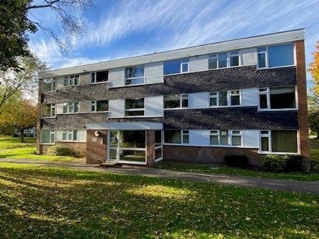 Solihull B91, 2 bed flat to rent, £1,195 pcm | PrimeLocation