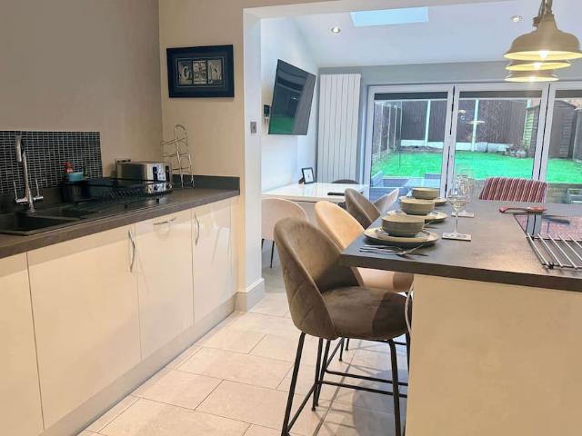 Solihull, B92 7NA, United Kingdom | 2 bed house for rent #160770690 | Rentberry