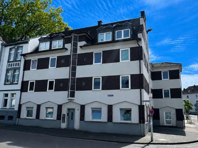 Solingen Ohligs * Renovierte 5 Zimmer Eigentumswohnung mit Balkon !