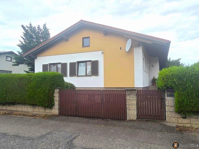 Sollenau: Bungalow in sehr schöner Ruhelage in der Sonnenhainsiedlung!