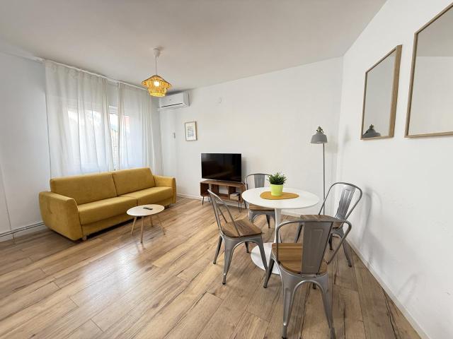 SOLO MES AGOSTO Apartamento en el centro de Cuenca