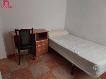 SOLO ESTUDIANTES PISO CON ASCENSOR Y TERRAZA
