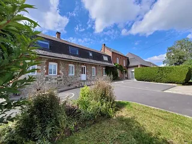 Solre le Château 59740 Achat / Vente maison 13 pièces t13