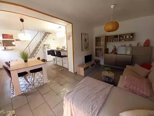 Solre le Château 59740 Achat / Vente maison 11 pièces t11