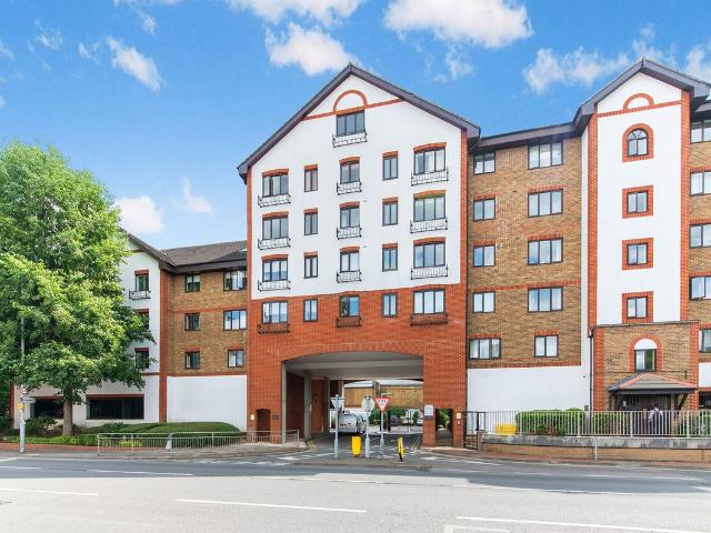 Sopwith Way, Regents Court Sopwith Way KT2, 1 bed flat to rent, £1,650 pcm | PrimeLocation