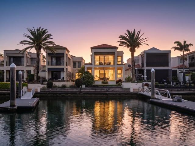 Sophisticated Marina Living in Prestigious Rosebank Estate