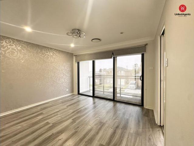Sophisticated, Modern Living with Exceptional Entertaining