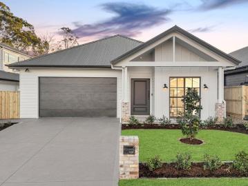 Sophisticated New Residence Offering Effortless Highlands Living
